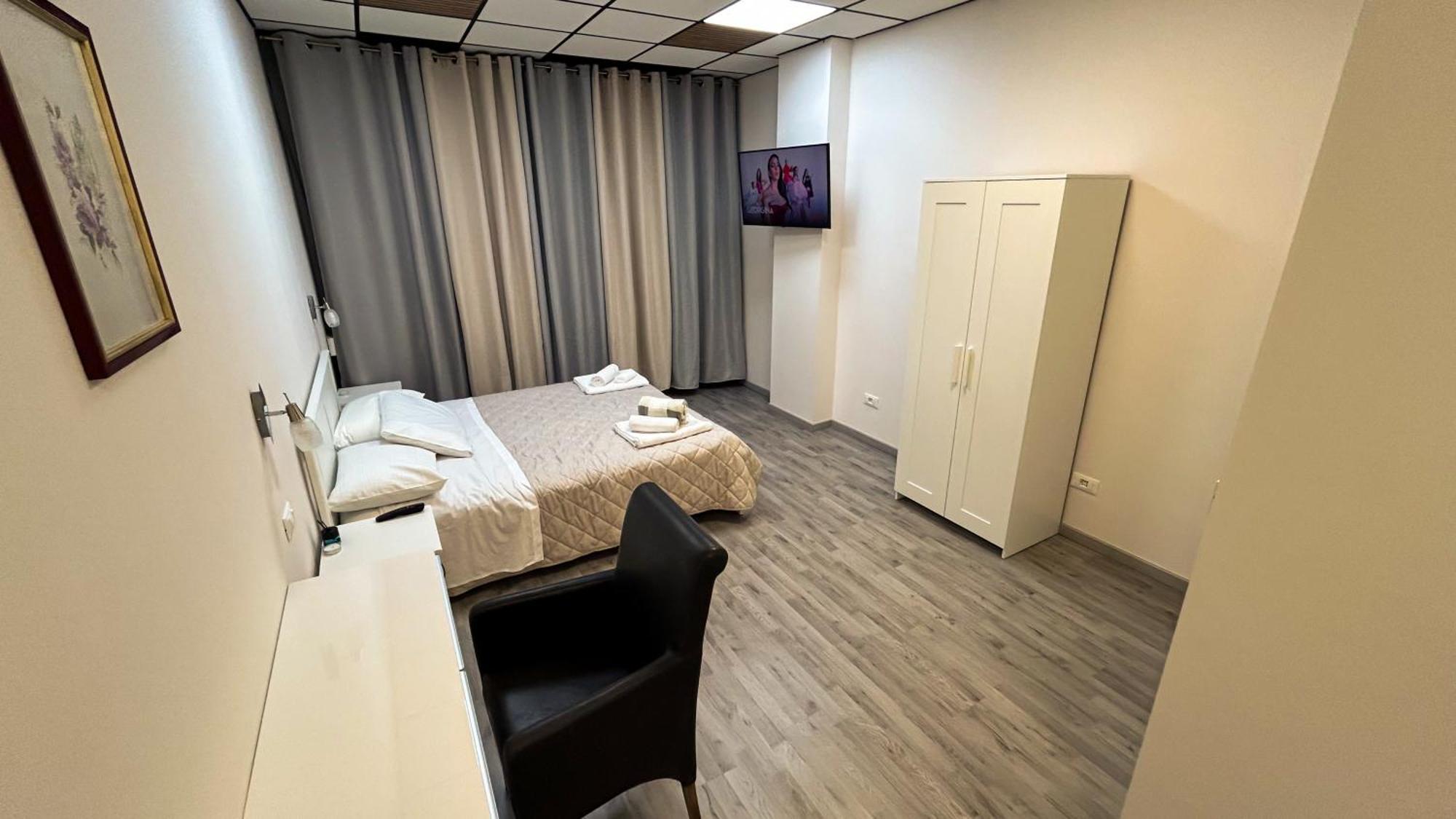 Loft Office 17 Otel Castel Maggiore Dış mekan fotoğraf